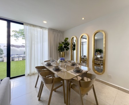 Casa en venta en privada Macora 86 Cholul con dos recamaras family room